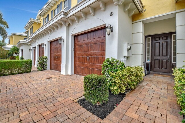 205 Mariner Ct in North Palm Beach, FL - Building Photo - Building Photo