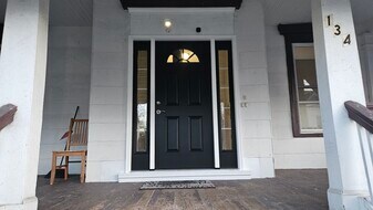 134 S Clinton St, Unit 2nd Floor Apartment in East Orange, NJ - Building Photo