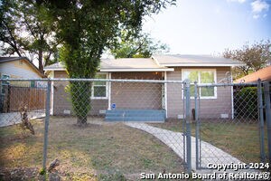 219 N San Horacio Ave in San Antonio, TX - Building Photo - Building Photo