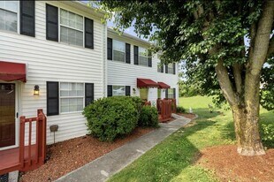 2931 Broad St in Bristol, TN - Building Photo