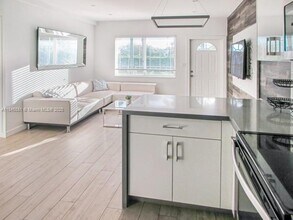 9220 Biscayne Blvd in Miami Shores, FL - Building Photo - Building Photo