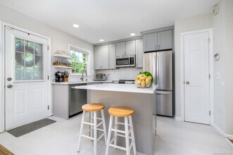 1115 Black Rock Tpke in Fairfield, CT - Building Photo - Building Photo