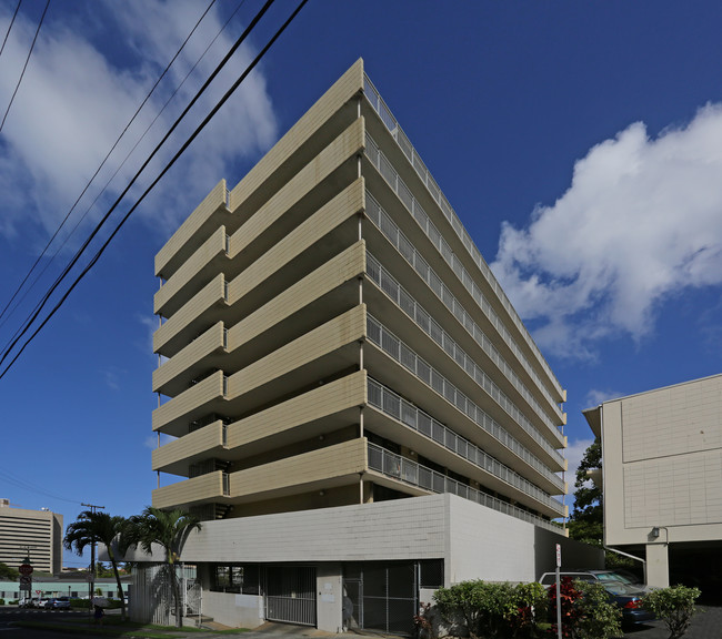 Alapai Apartments in Honolulu, HI - Building Photo - Building Photo