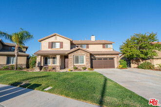 29511 Big Bend Pl in Santa Clarita, CA - Building Photo - Building Photo