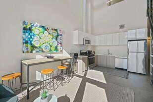 950 63rd St in Oakland, CA - Building Photo