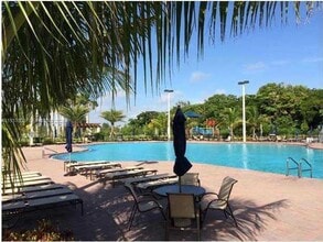 22561 SW 88th Pl in Cutler Bay, FL - Foto de edificio - Building Photo