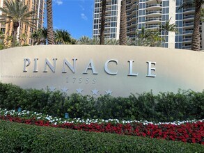17555 Collins Ave in Sunny Isles Beach, FL - Building Photo - Building Photo