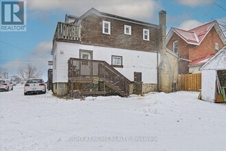 157 Lindsay St S in Kawartha Lakes, ON - Building Photo - Building Photo