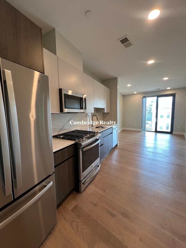 10 Central St, Unit T