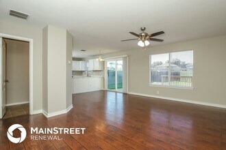 3927 Nuttall Oak Dr in San Antonio, TX - Building Photo - Building Photo