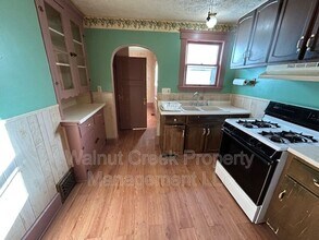 561 Irondale St in Elyria, OH - Building Photo - Building Photo