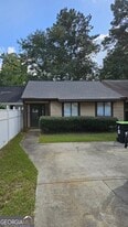 331 Somerset Dr in Warner Robins, GA - Building Photo
