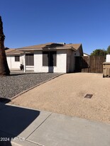 8820 W Meadow Dr in Peoria, AZ - Building Photo - Building Photo