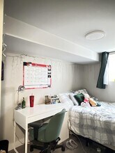 17 Overlake Dr in Ottawa, ON - Building Photo - Building Photo