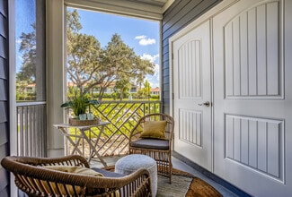 The Residences at Creighton Waterway in North Port, FL - Foto de edificio - Building Photo