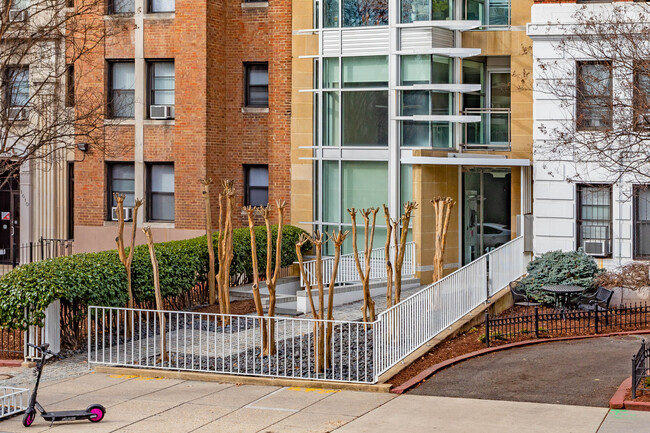 Tapies in Washington, DC - Foto de edificio - Building Photo