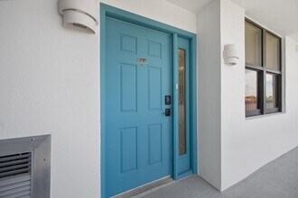 900 Ocean Dr in Juno Beach, FL - Building Photo - Building Photo