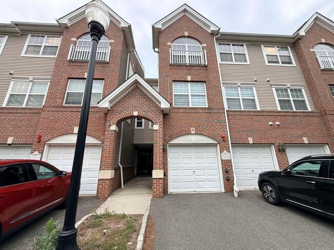 property at 21 Lee Ct