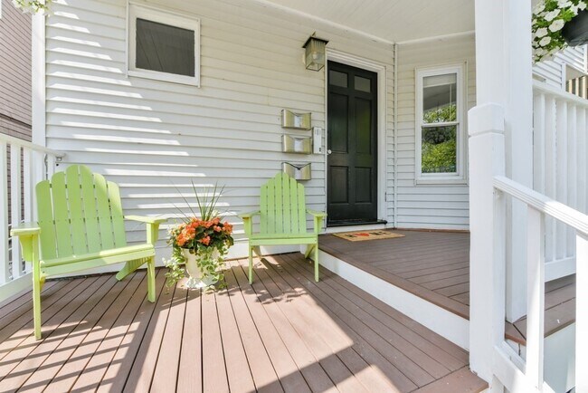 72 Lexington Ave, Unit 1 in Cambridge, MA - Building Photo - Building Photo