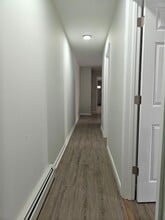 372 Mansion St, Unit 1E in Poughkeepsie, NY - Building Photo - Building Photo