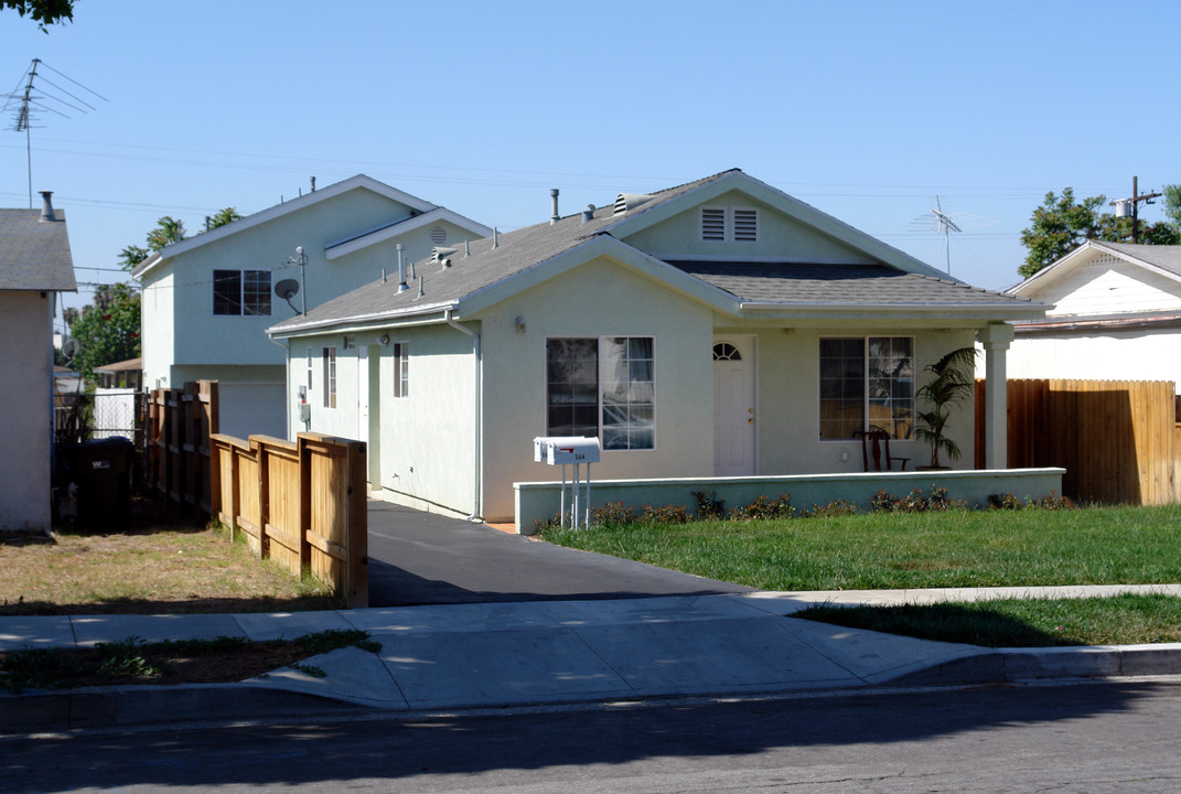 564 E Hillsdale St in Inglewood, CA - Building Photo