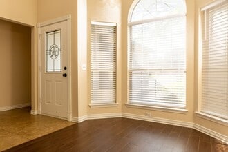 13921 Greinert Dr in Pflugerville, TX - Building Photo - Building Photo