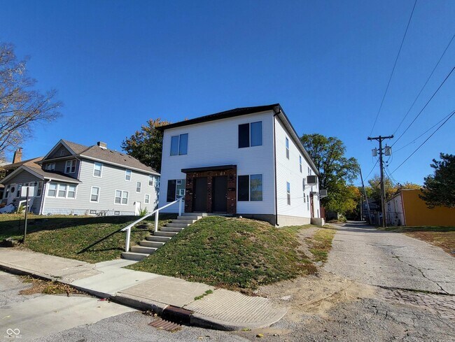 515 N Oxford St in Indianapolis, IN - Building Photo - Building Photo