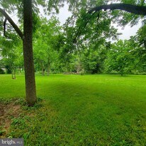 12512 Stone Bridge Dr in Hagerstown, MD - Building Photo