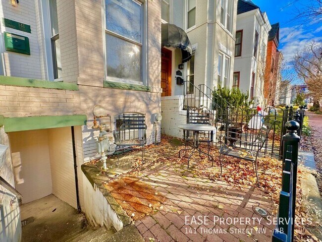 141 Thomas St NW-Unit -#B in Washington, DC - Building Photo - Building Photo