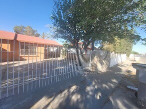 7760 Acapulco Ave in El Paso, TX - Building Photo - Building Photo