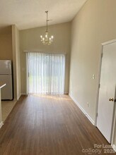 9617 Rau Ct in Charlotte, NC - Foto de edificio - Building Photo