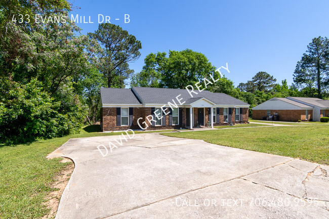 433 Evans Mill Dr in Evans, GA - Foto de edificio - Building Photo