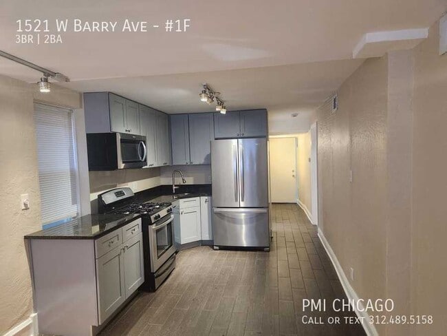 property at 1521 W Barry Ave