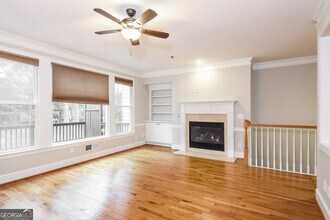 612 Vinings Estates Dr SE in Mableton, GA - Building Photo - Building Photo