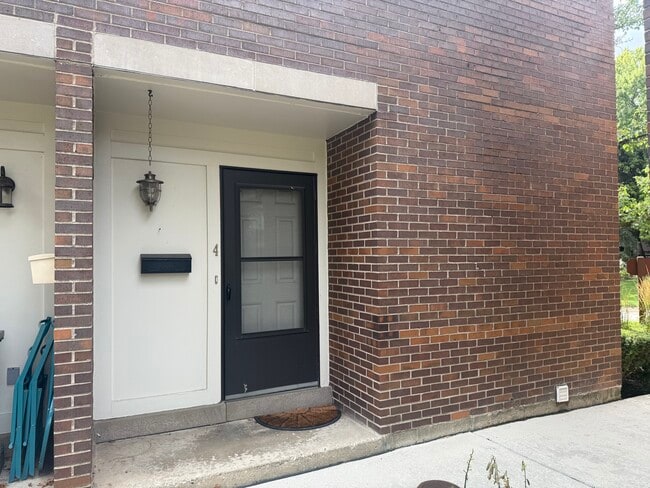 property at 4 Birch Tree Ct