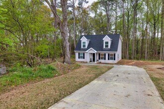 214 Walton St in Loganville, GA - Building Photo - Building Photo