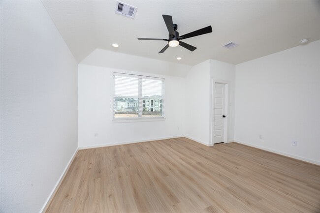 property at 1993 Longmire Villas Ct