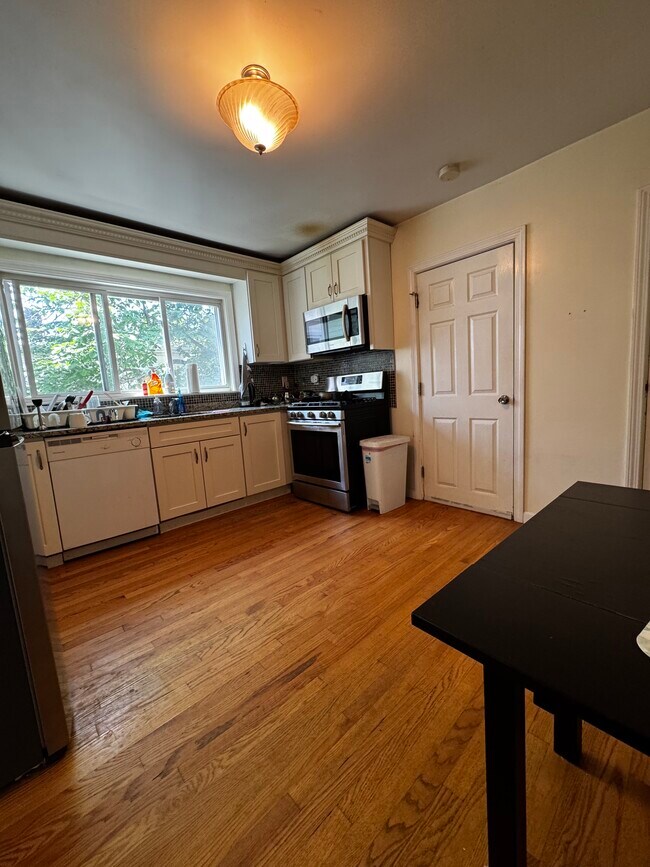 375 Prospect St, Unit 2 in Cambridge, MA - Building Photo - Building Photo