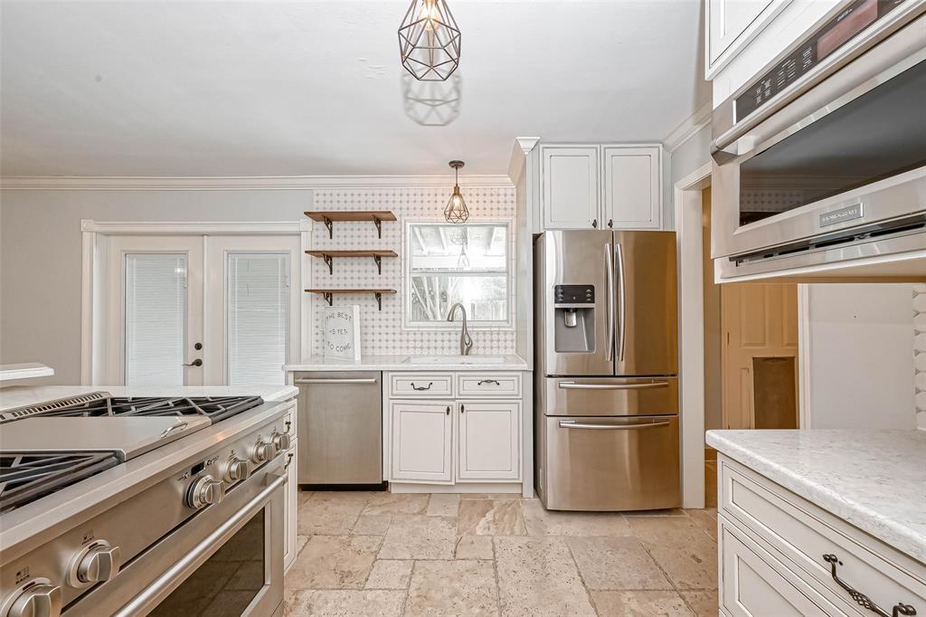 5337 Schumacher Ln in Houston, TX - Building Photo