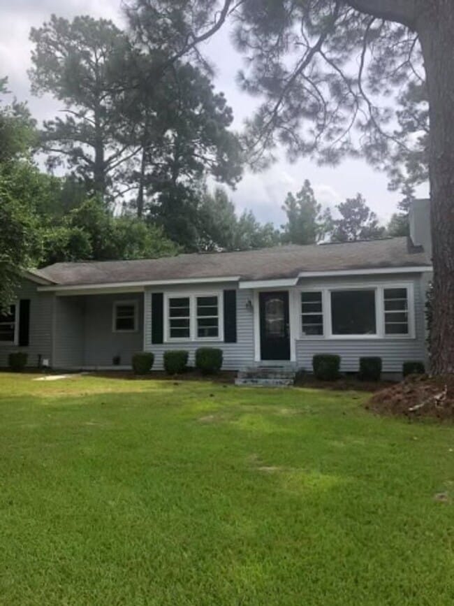 property at 212 W Fairview St