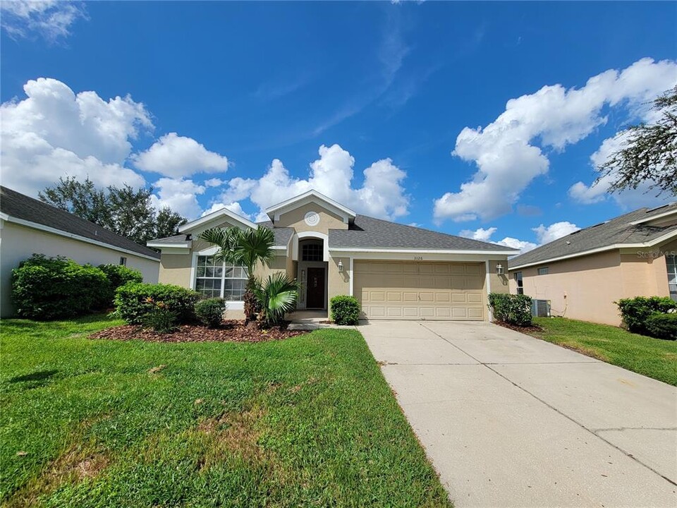 3126 Stonehurst Cir in Kissimmee, FL - Building Photo