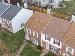 524 Hollomon Dr in Hampton, VA - Building Photo - Building Photo