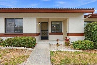 7360 Ulmerton Rd, Unit 25C in Largo, FL - Building Photo - Building Photo