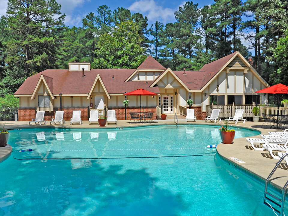 Laurel Woods Apartments in Greenville, SC - Building Photo