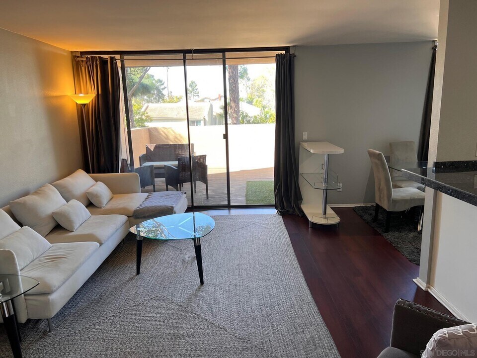 6192 Agee St in San Diego, CA - Building Photo