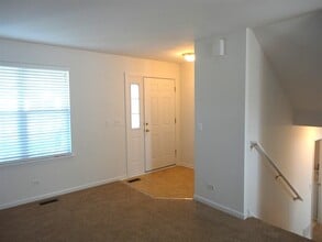 4111 Sarah Dr in Zion, IL - Building Photo - Building Photo