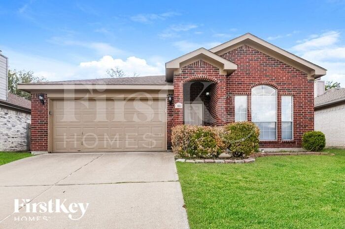 1932 Overland St in Fort Worth, TX - Building Photo