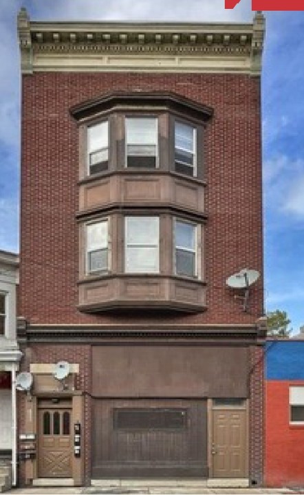 1221 Derry St in Harrisburg, PA - Building Photo