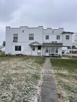 220 N Main St in Arlington, OH - Building Photo