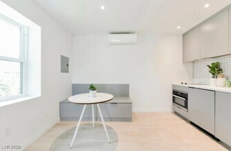 715 S 3rd St in Las Vegas, NV - Building Photo - Building Photo